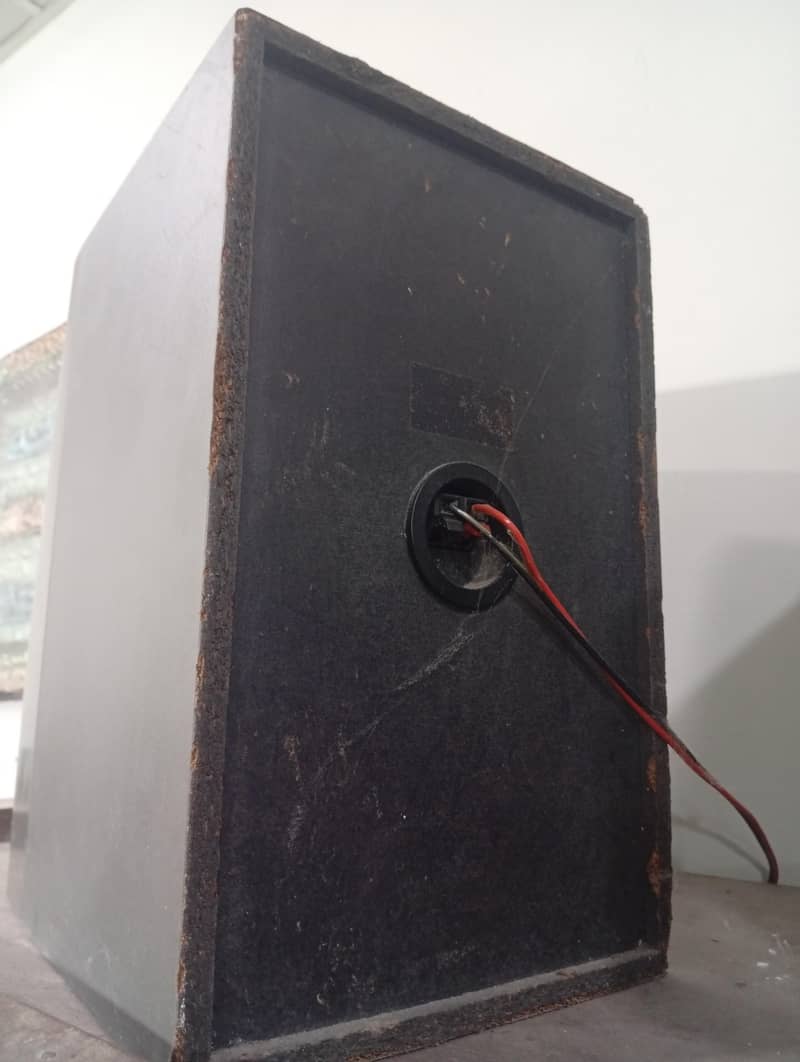 wireless Bluetooth speaker 3