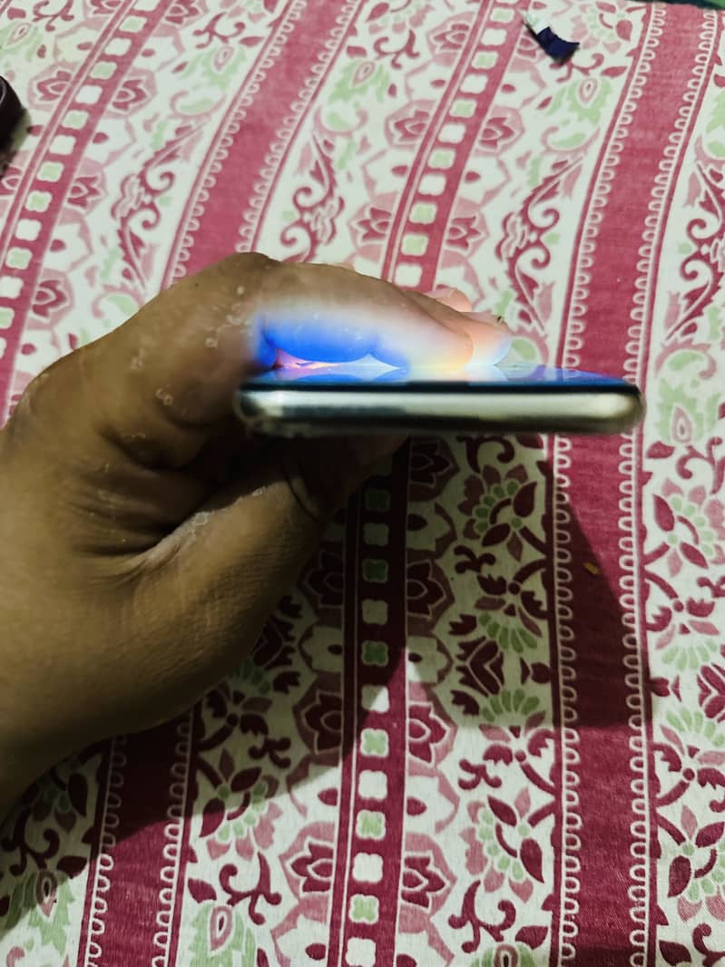 Apple iPhone X 0