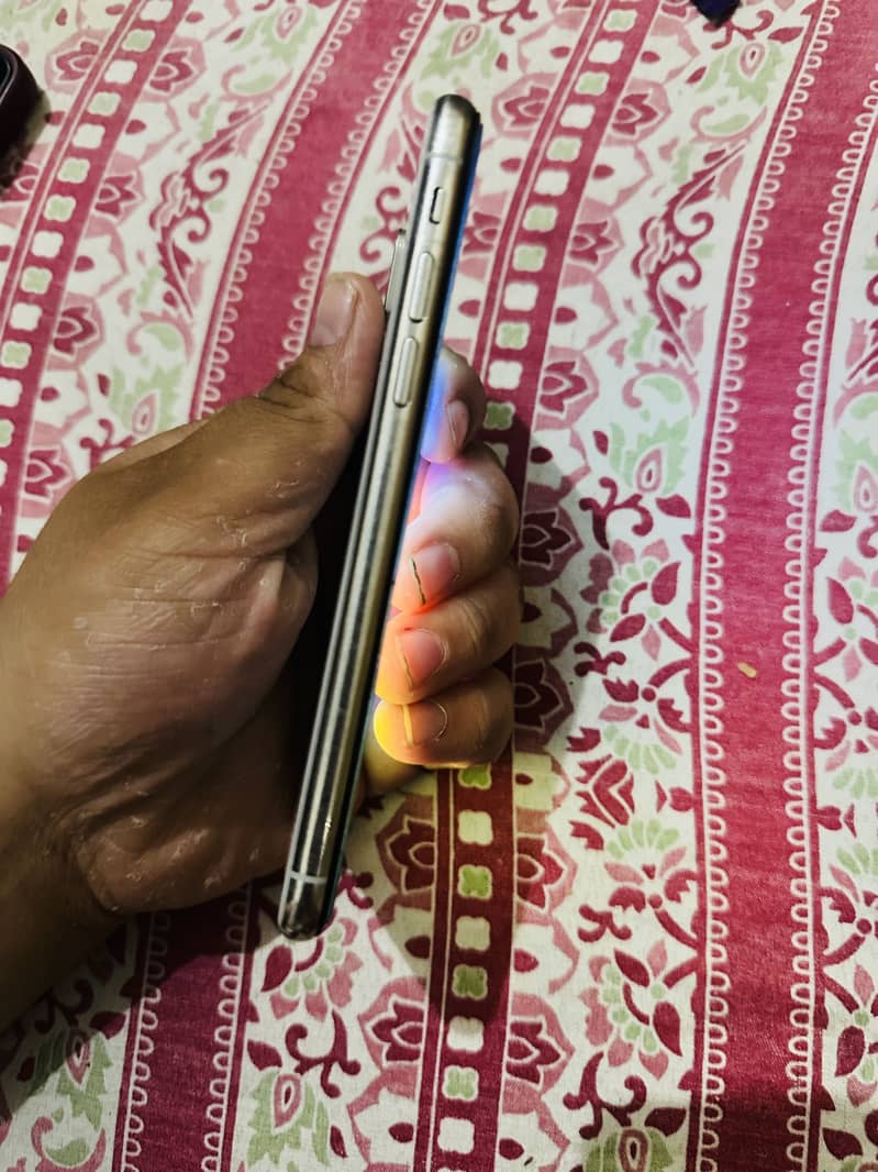 Apple iPhone X 1