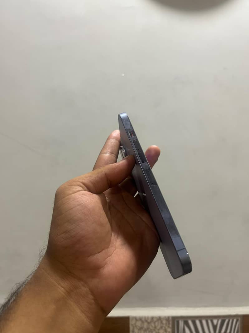 Apple iPhone 13 Pro Max 3