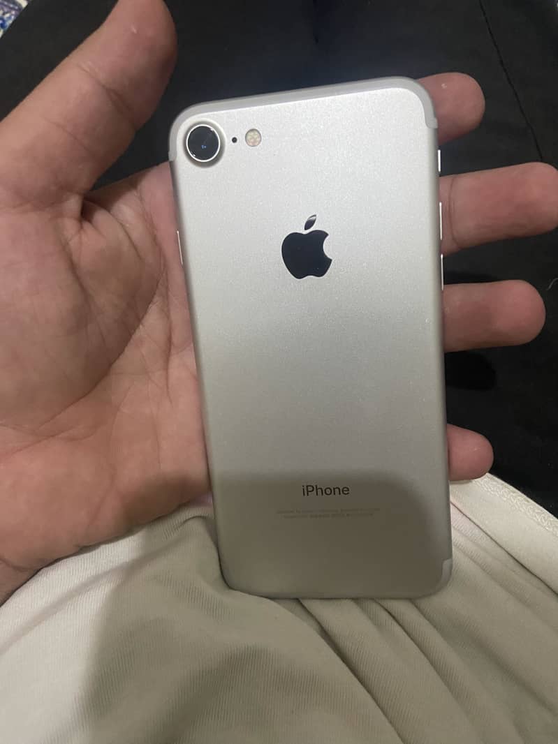 Apple iPhone 7 5