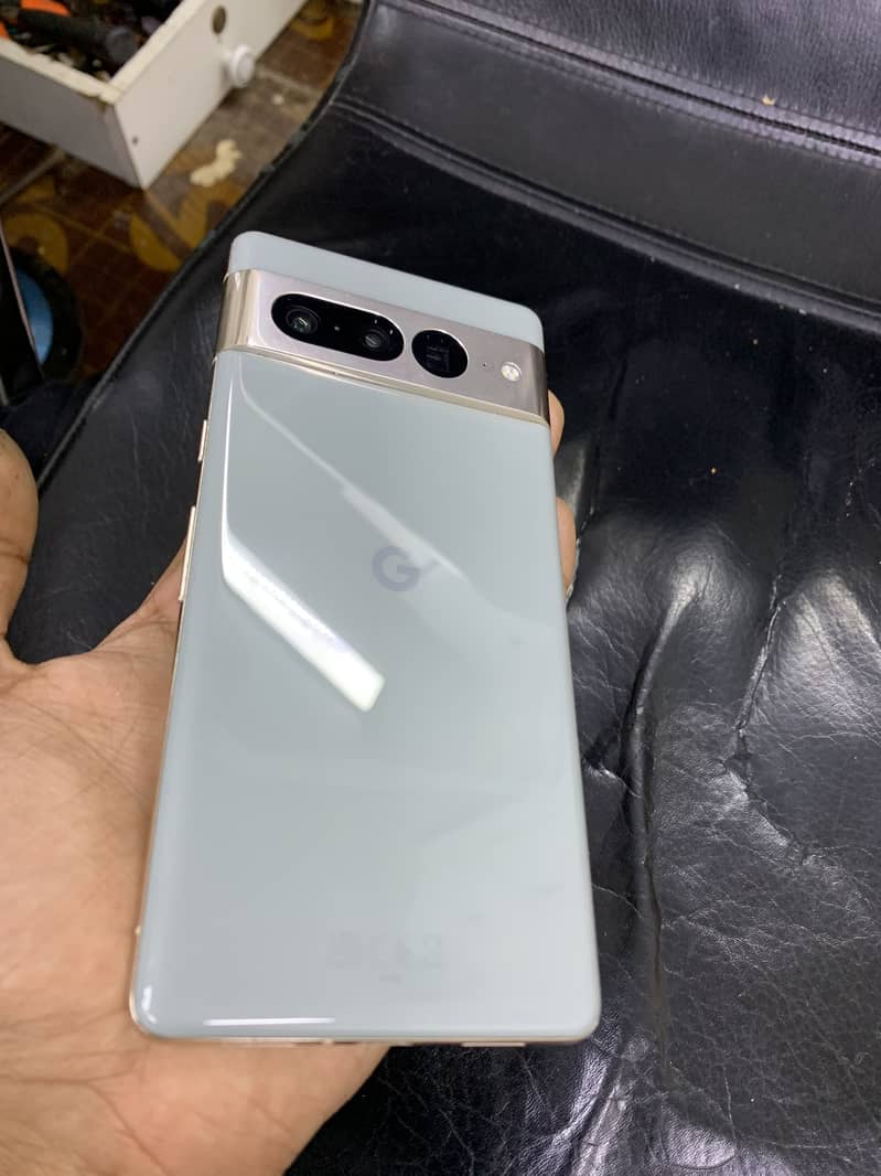 Google Pixel 7 Pro 9