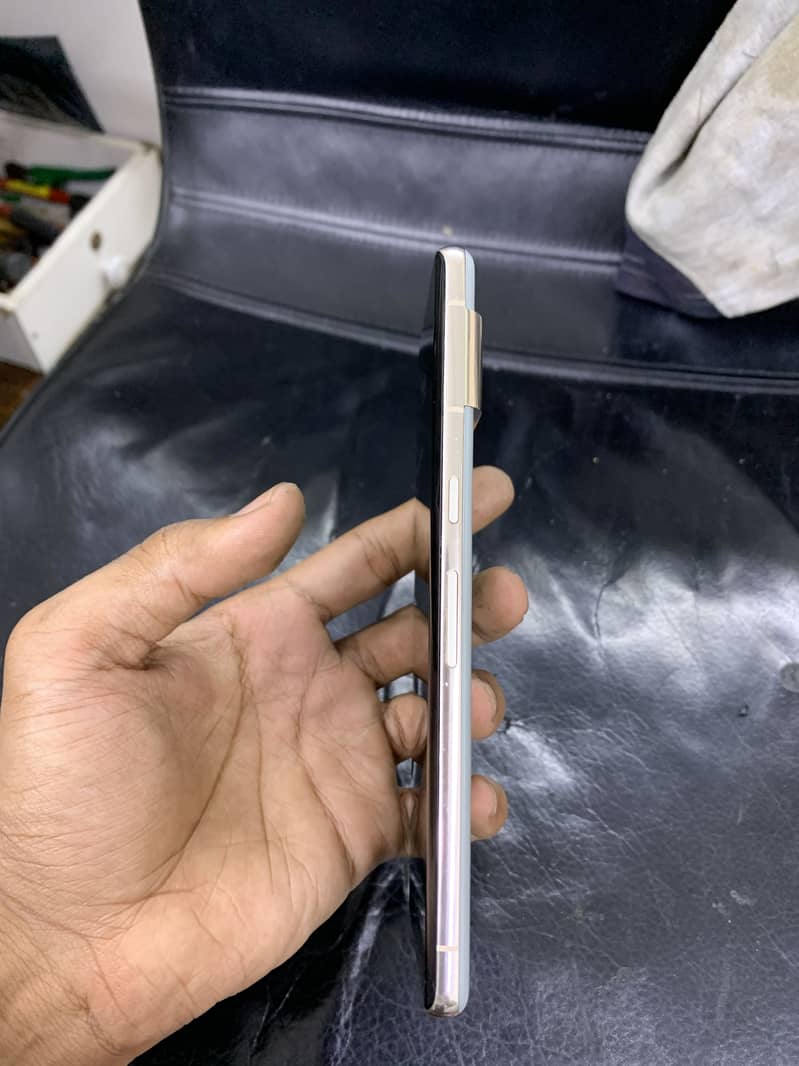 Google Pixel 7 Pro 10