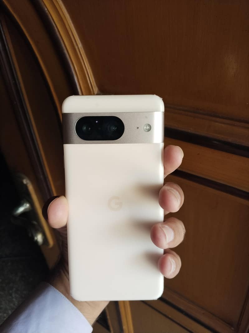 Google Pixel 8 1