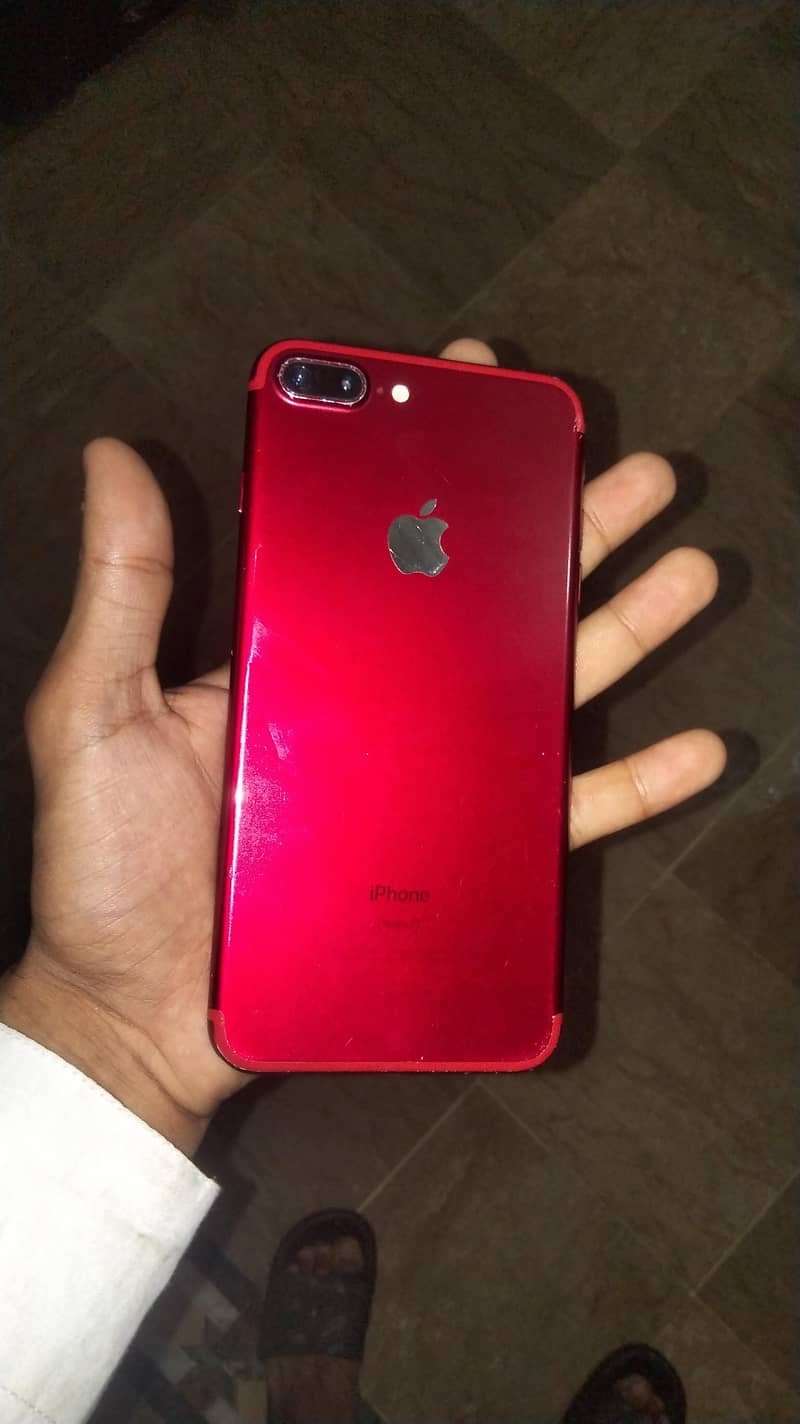 Apple iPhone 7 Plus 0