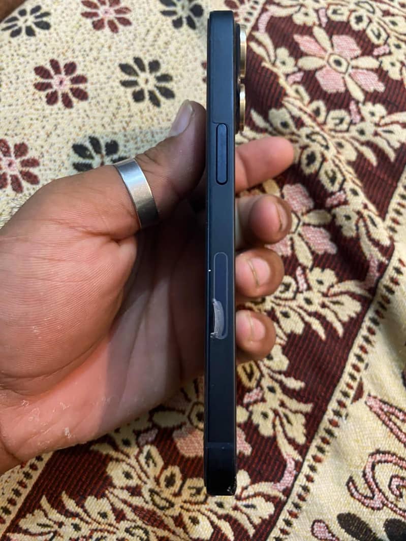 Apple iPhone 14 1