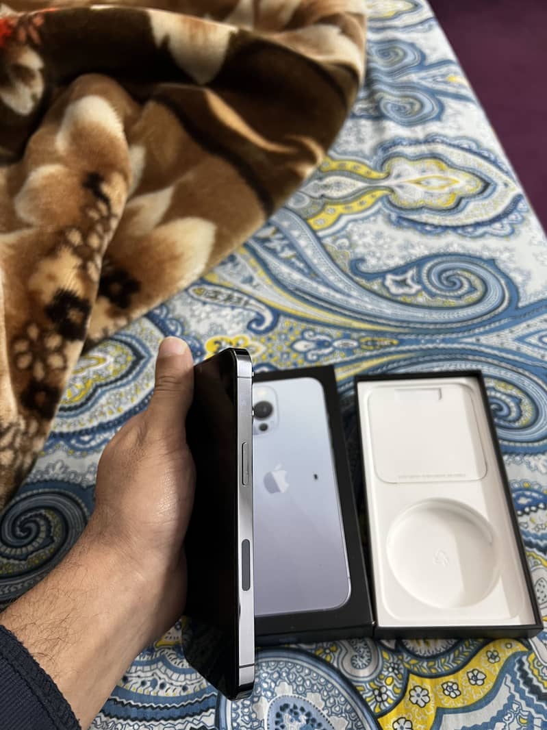 Apple iPhone 13 Pro 3