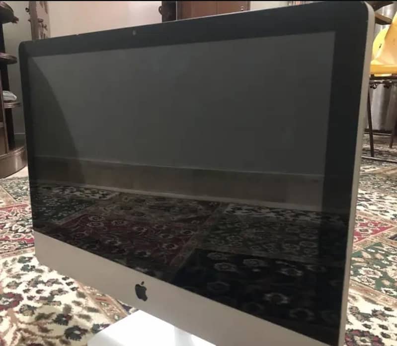 Apple computer  2