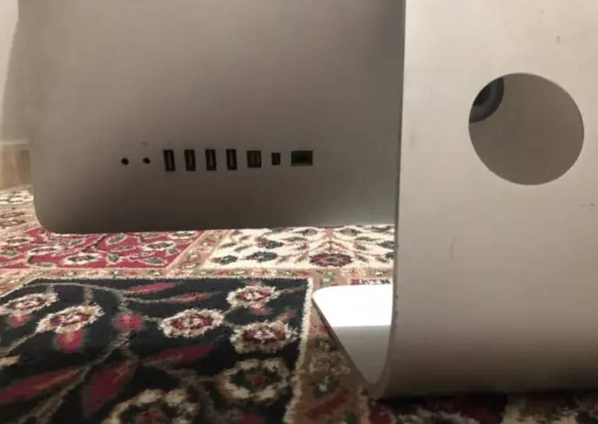 Apple computer  3