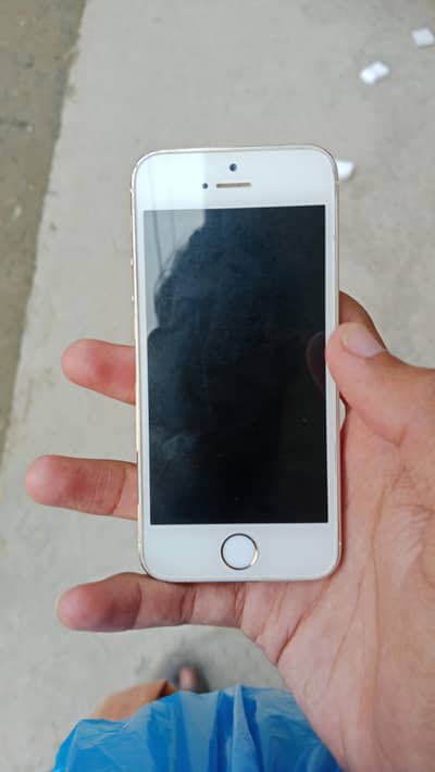 Apple iPhone 5s 32GB Storage