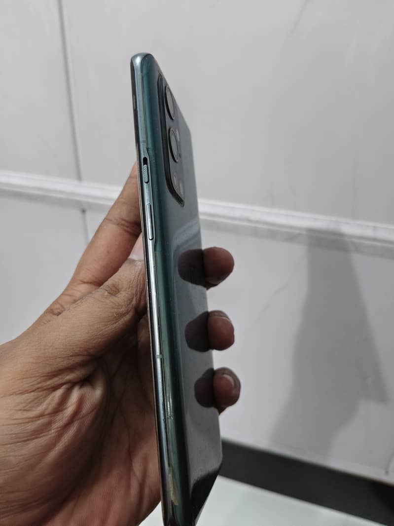 One Plus 9 Pro 4