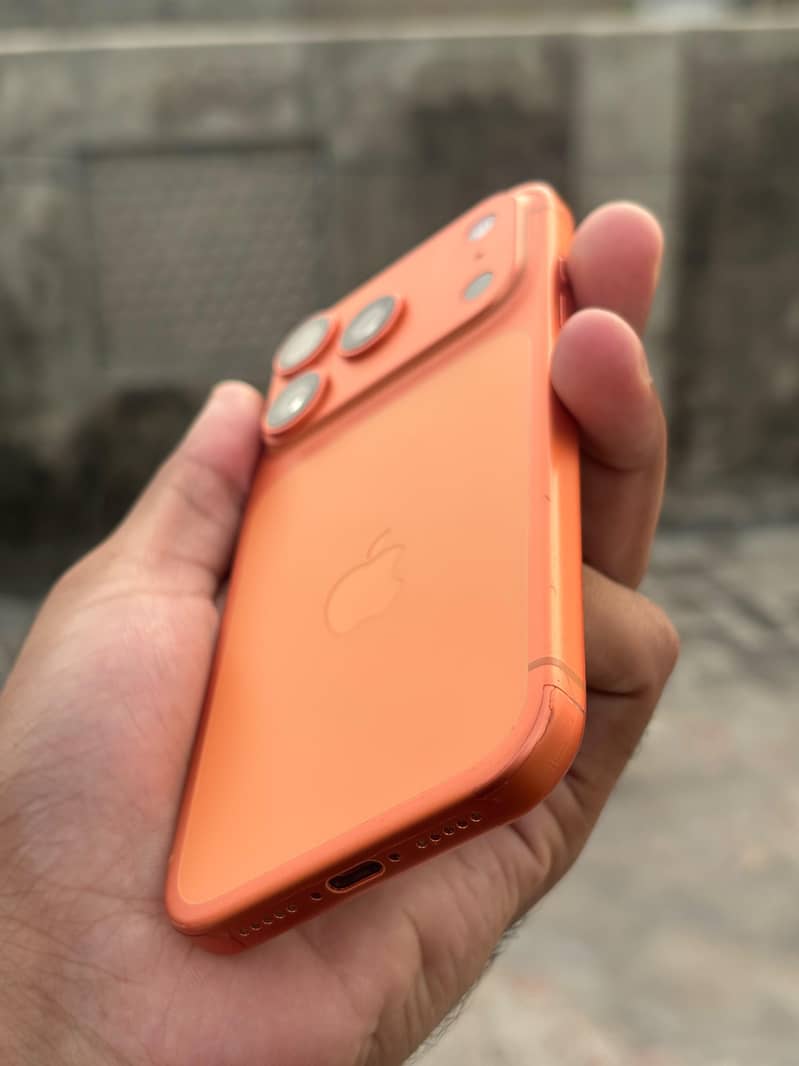 Apple iPhone 17 Pro 6