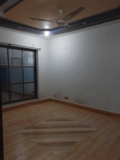 Upper Portion For Rent In G-13