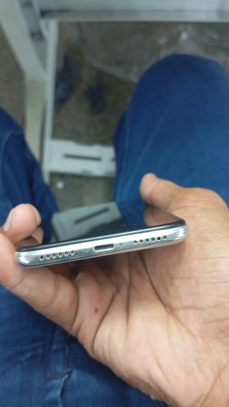 Apple iPhone X 1