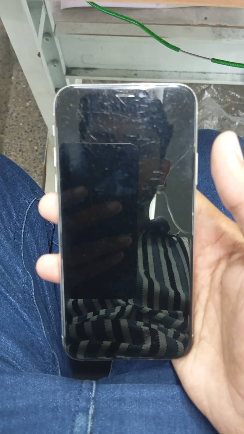 Apple iPhone X 3