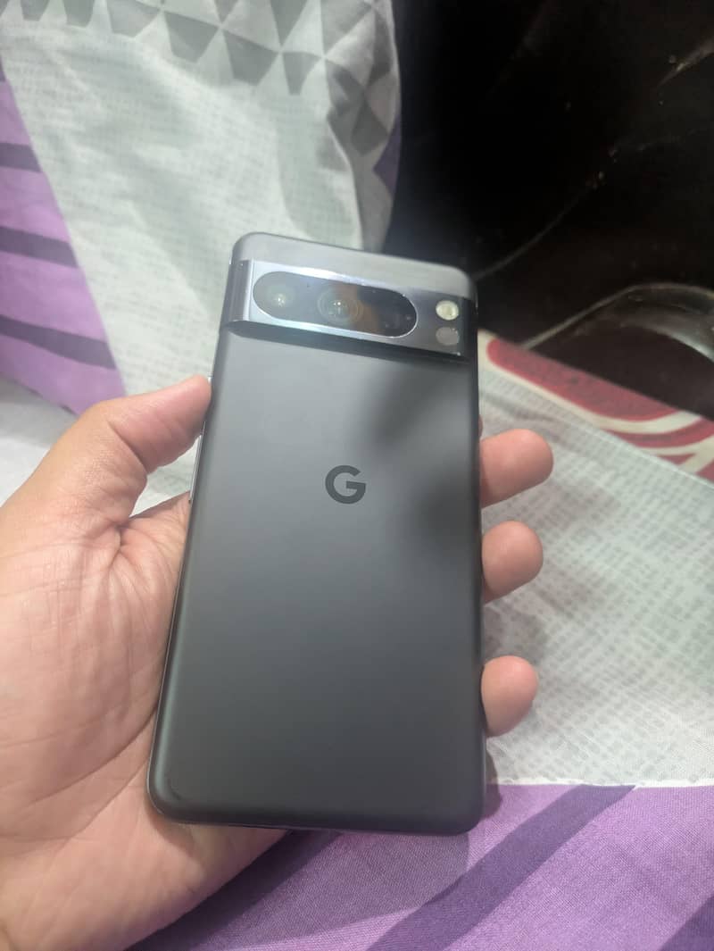 Google Pixel 8 Pro 2