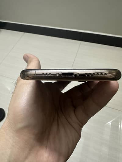 Apple iPhone XS