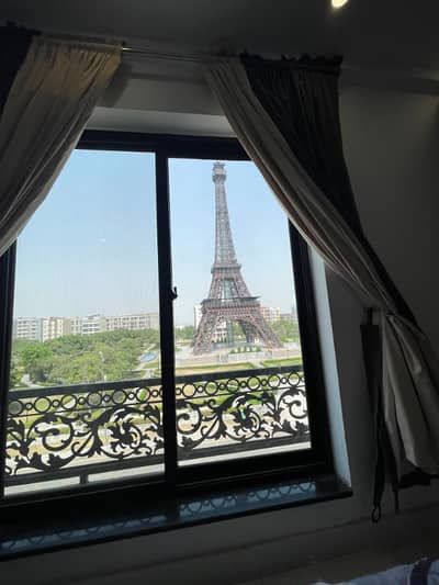 Daily stay Facing Eiffel Tower Luxury Furnished One-Bedroom Apartment
