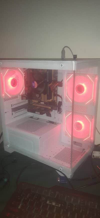 I5 4gen ddr3(1600mhz) 256gb hdd 400wat psu 1gb amd redon 8490 frozer a