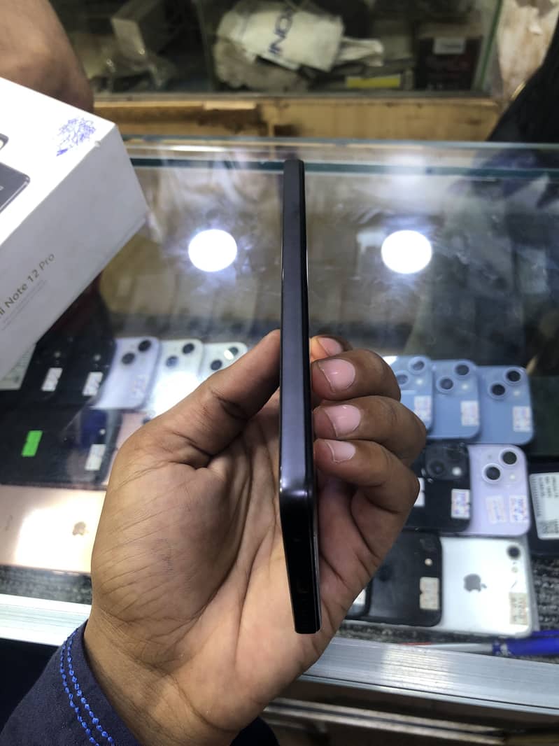 Xiaomi Redmi Note 12 Pro 3