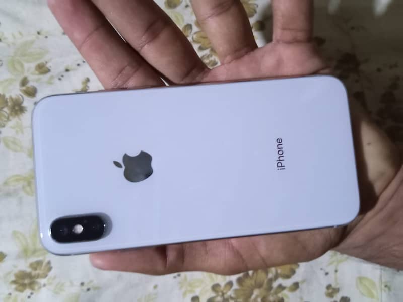 Apple iPhone X 3