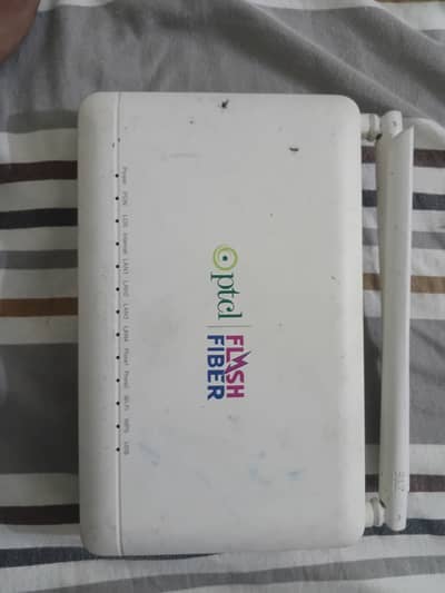 PTCL FLASH FIBER 5G DEVICE