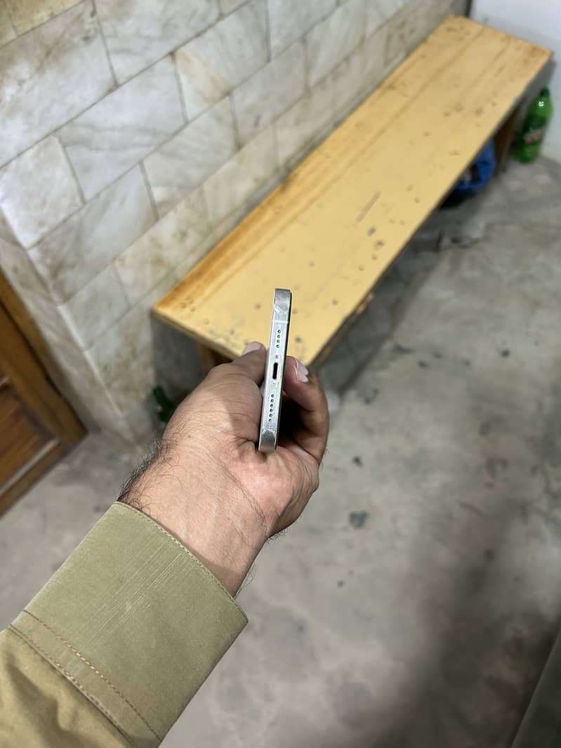 Apple iPhone 12 Pro Max 5