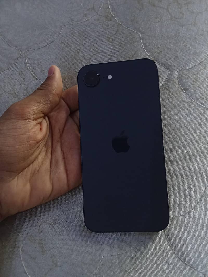 iphone 16e 2