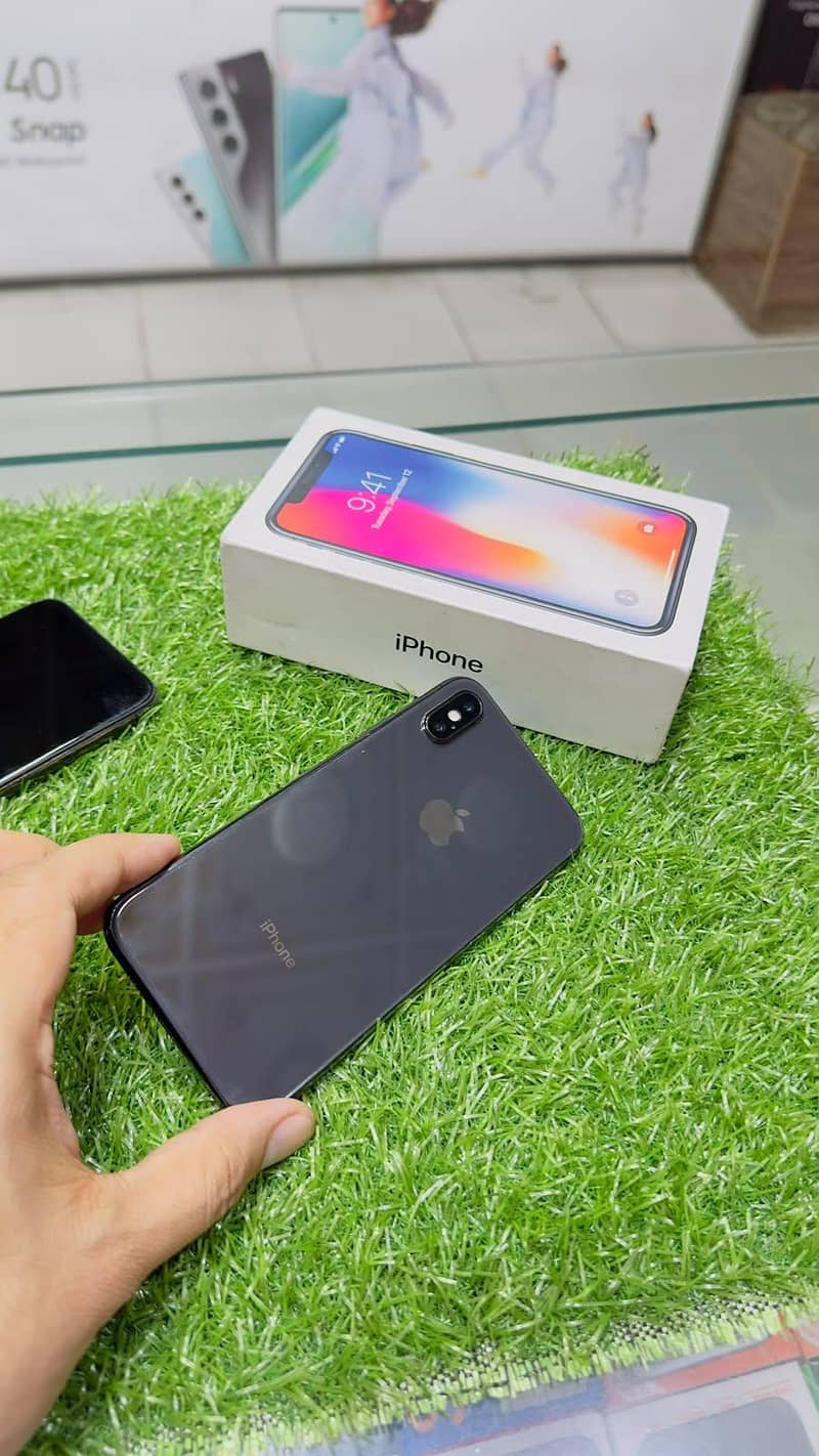 Apple iPhone X 2