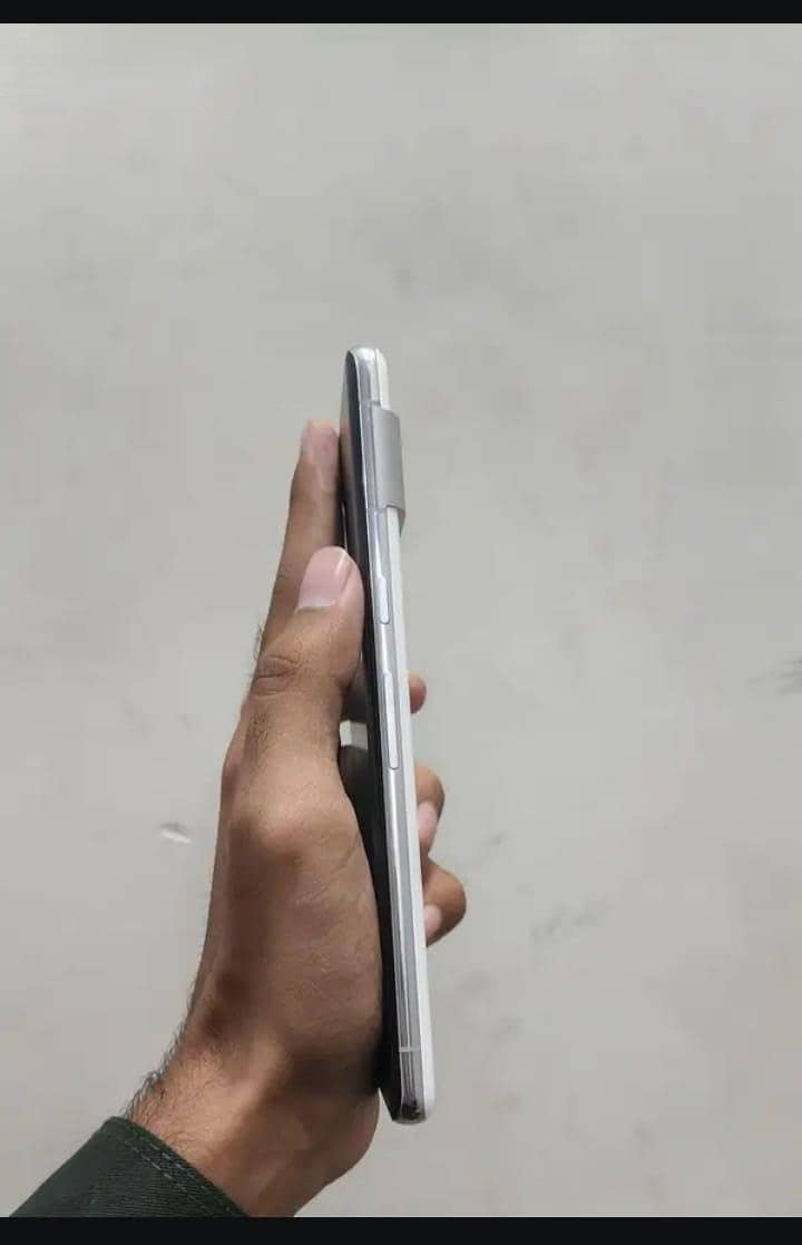 Google Pixel 7 3