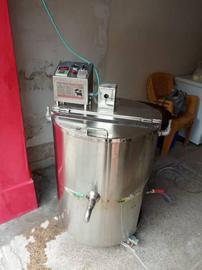 Milk boiler