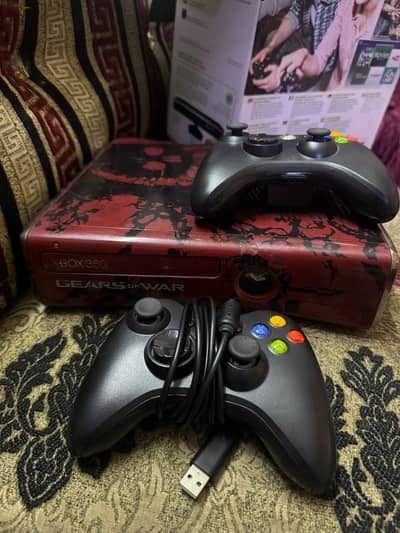 Xbox 36O gears of war Limited edition