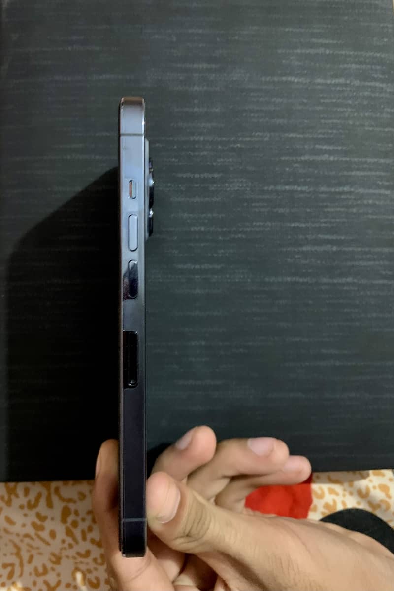 Apple iPhone 13 Pro 4