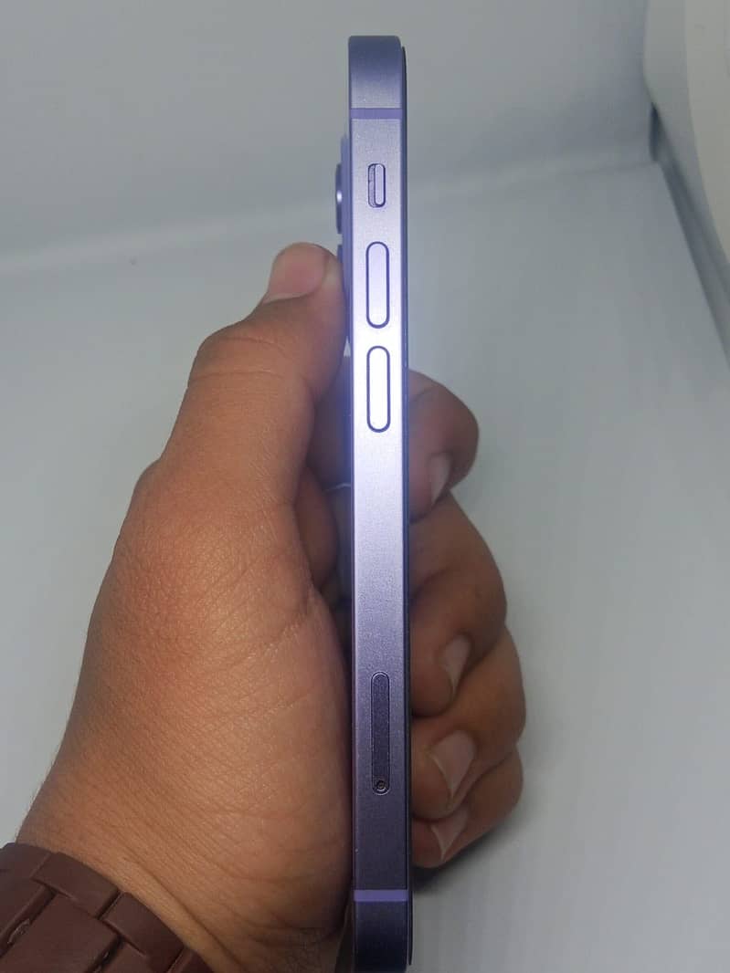Apple iPhone 12 mini 7