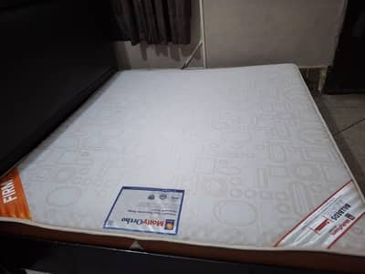 King size bed and mattress