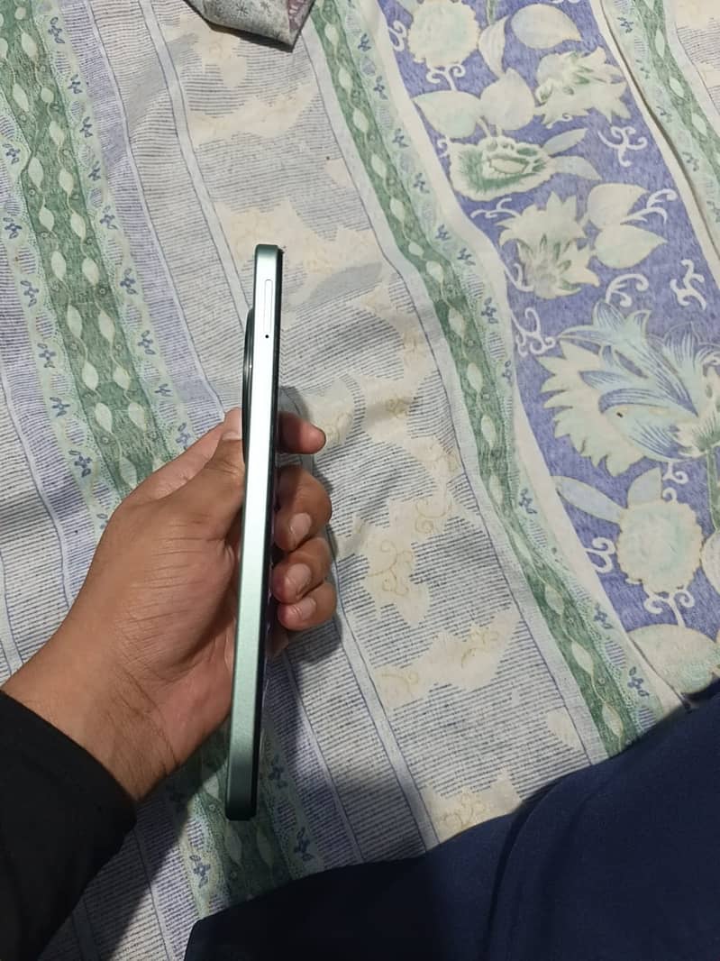 Xiaomi POCO C75 3