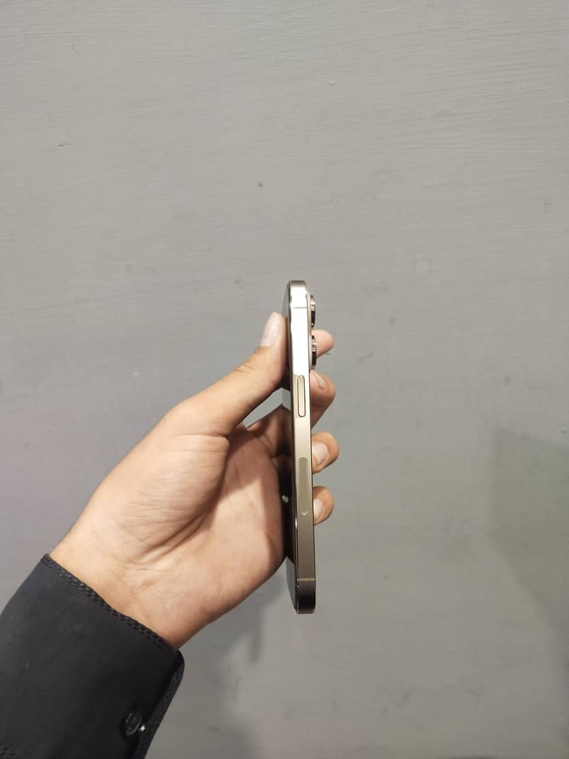 Iphone 14 pro 3