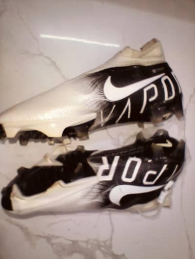 original Nike vapor edge 360 elite in lush condition