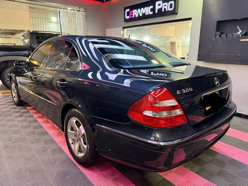 Mercedes E Class 2002 3