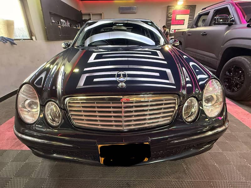 Mercedes E Class 2002 4
