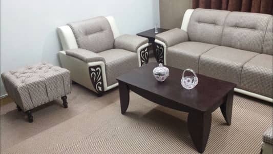 5 Seaters Sofa with Center & Side Table