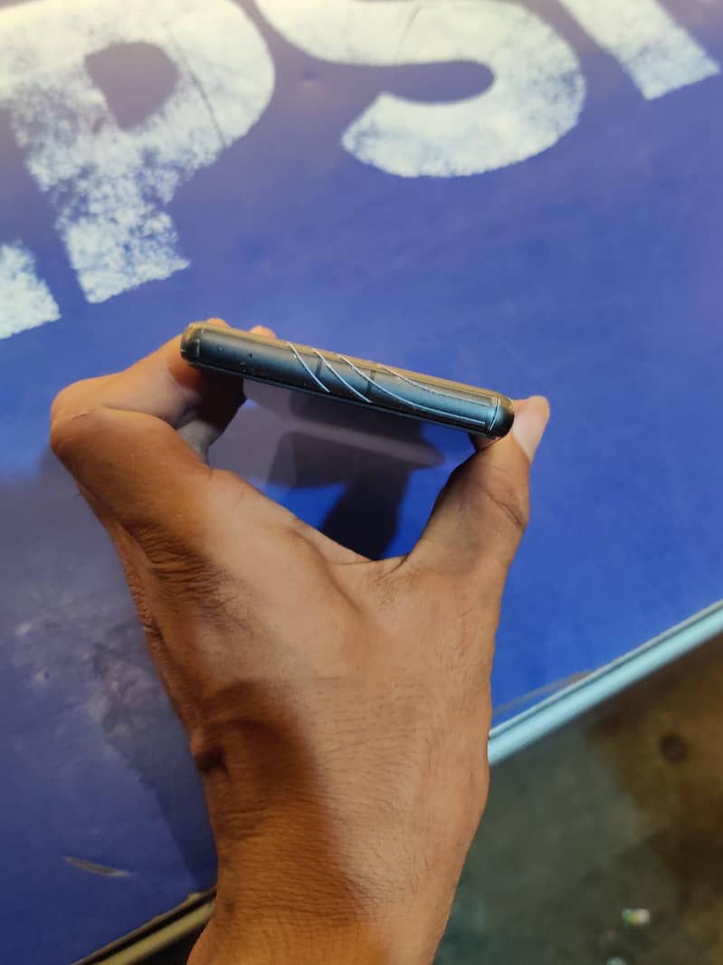 Google Pixel 7a 2