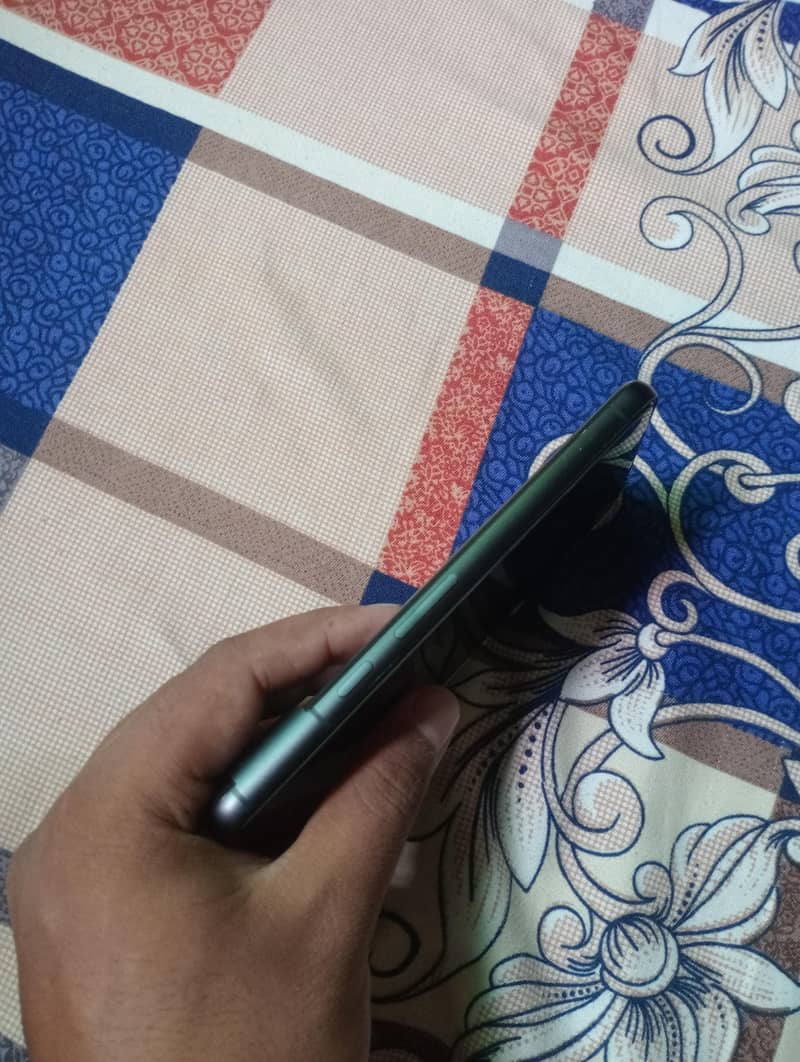 Google Pixel 8 5