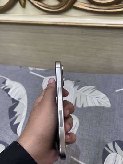 Apple iPhone 15 Pro
