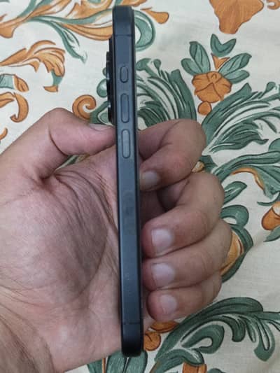 Apple iPhone 15 Pro Baypass