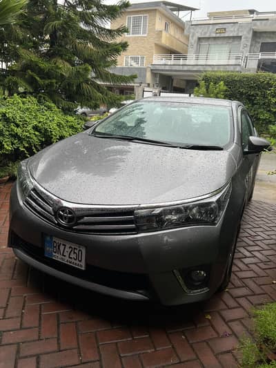 Toyota Corolla Altis 1.6 2015