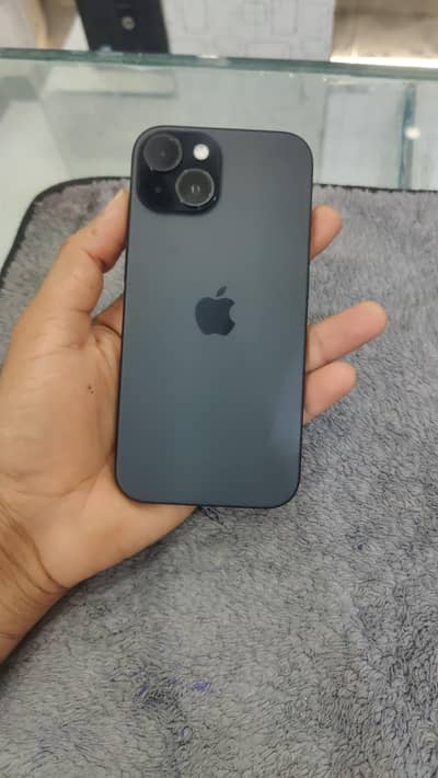 Apple iPhone 15