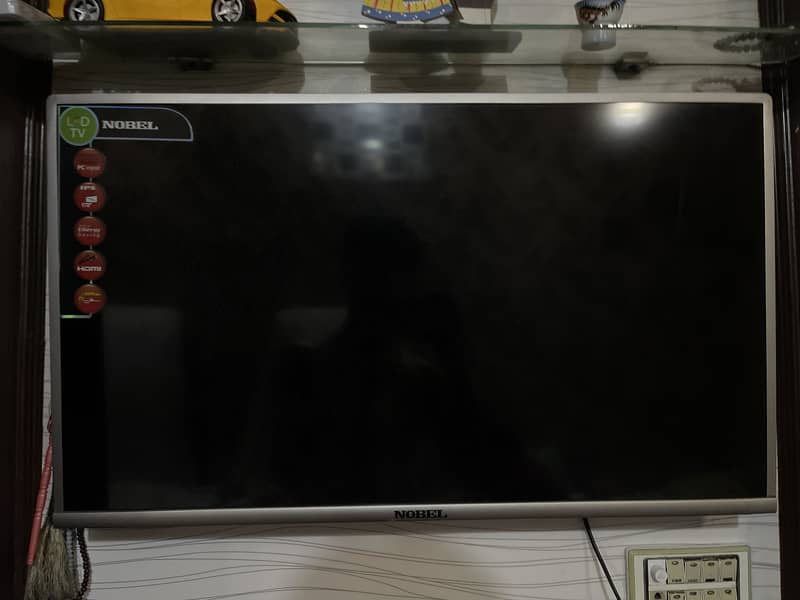 LCD TV 1