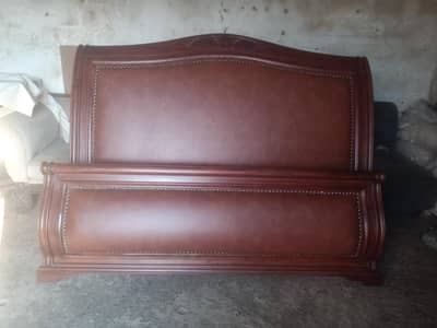 wooden soiled bed