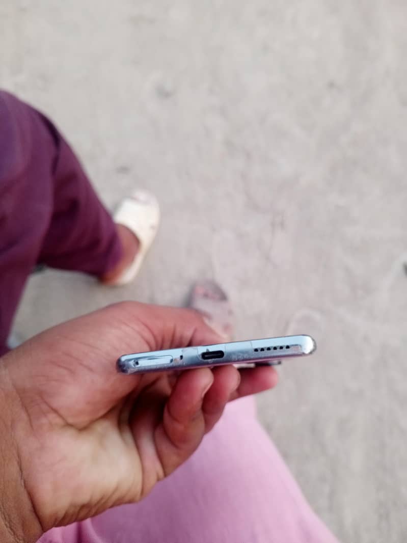 Tecno CAMON 40 Pro 4